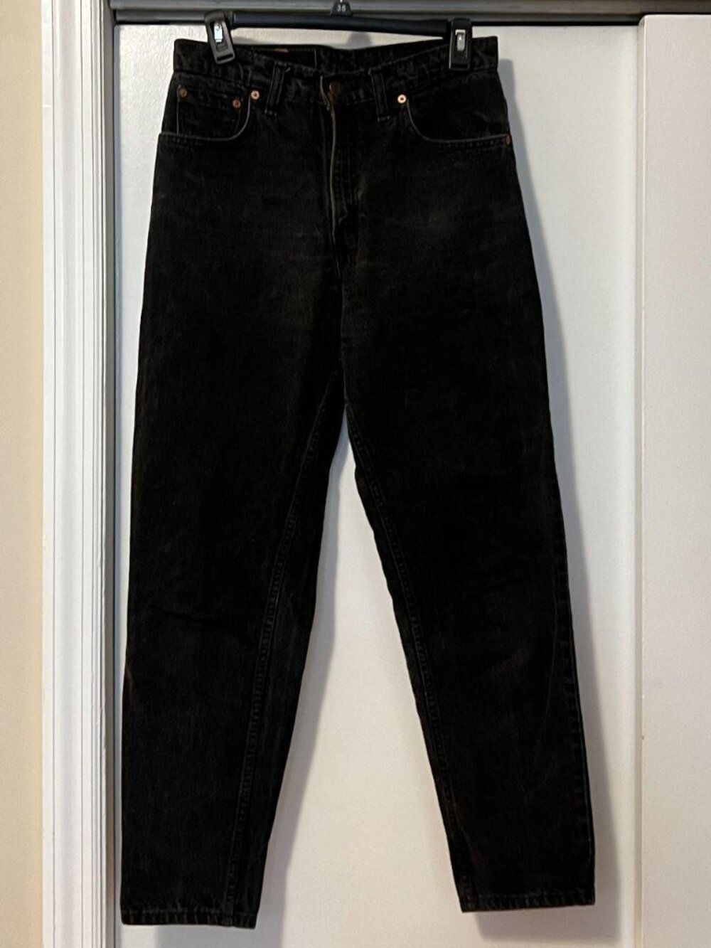 Vintage Levi's 550 Relaxed Tapered Jeans – Faded Black, Size 9